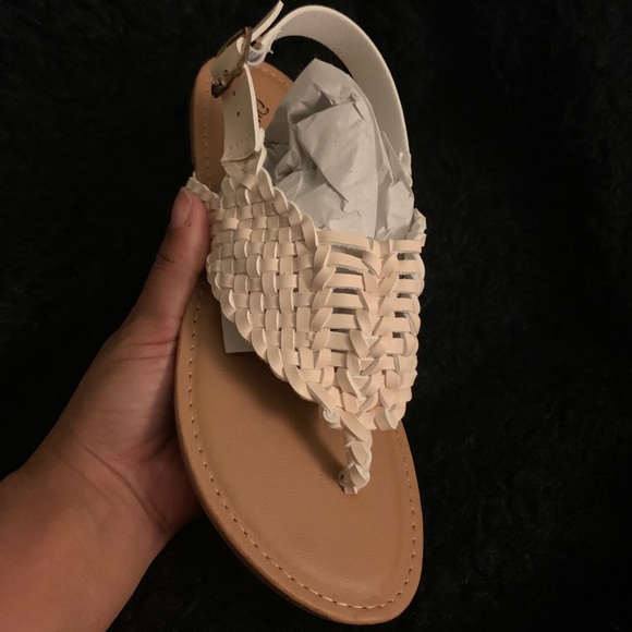 NEW! Spring/Summer Sandals Sizes 5.5, 8.5 & 9 - Picture 3 of 7